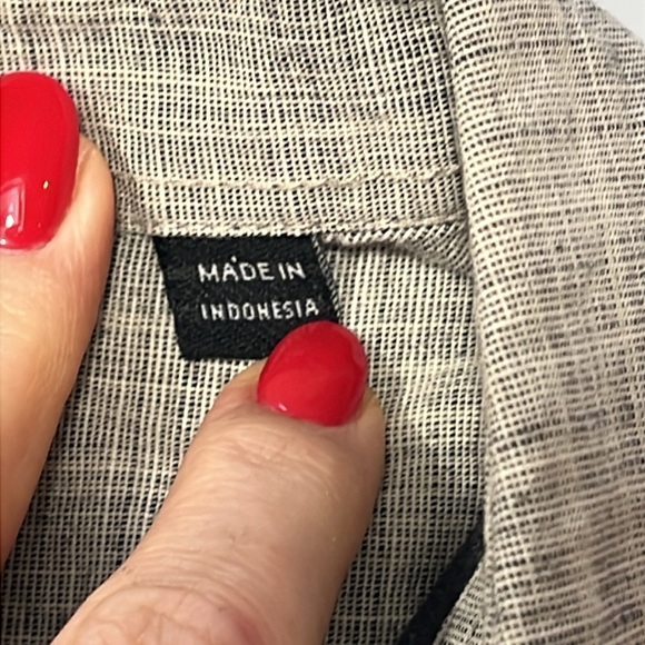 Guess gray Button down Black faux leather shoulders Men's Shirt sz medium 90s M - Picture 7 of 14